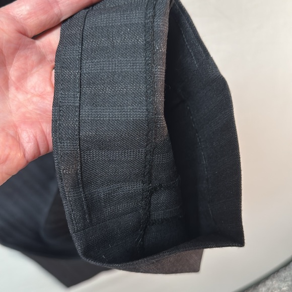 Bespoke Black Pinstripe Men's Suit
Check measurements in photos - Picture 10 of 17